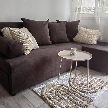 Lovely Self Check In 2+1 *